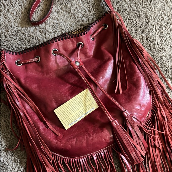 Patricia Nash Carrara fringe crossbody bag berry red - Picture 6 of 8
